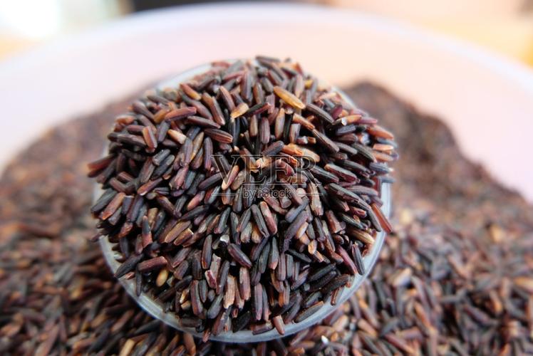 时光淬炼的紫玉 稻米中的黑莓——Riceberry